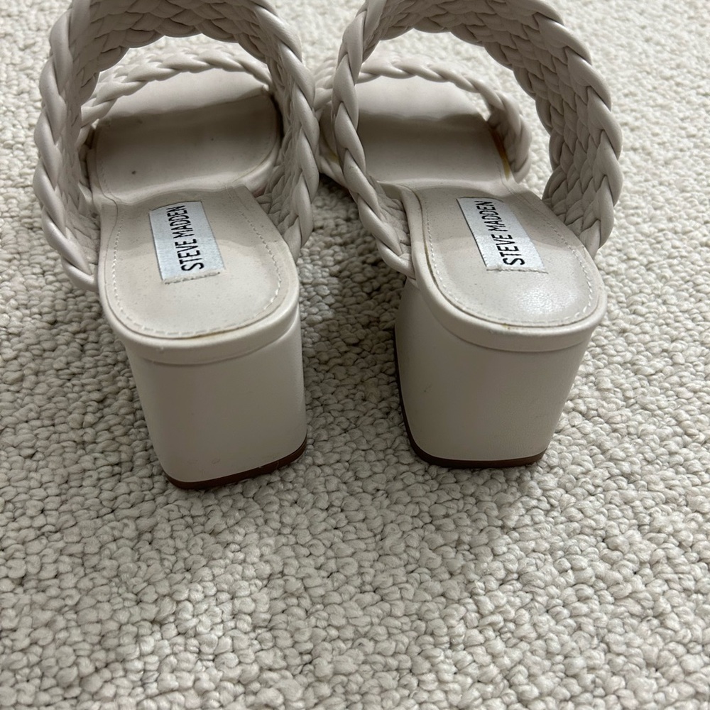 Heels - Picture 4 of 4
